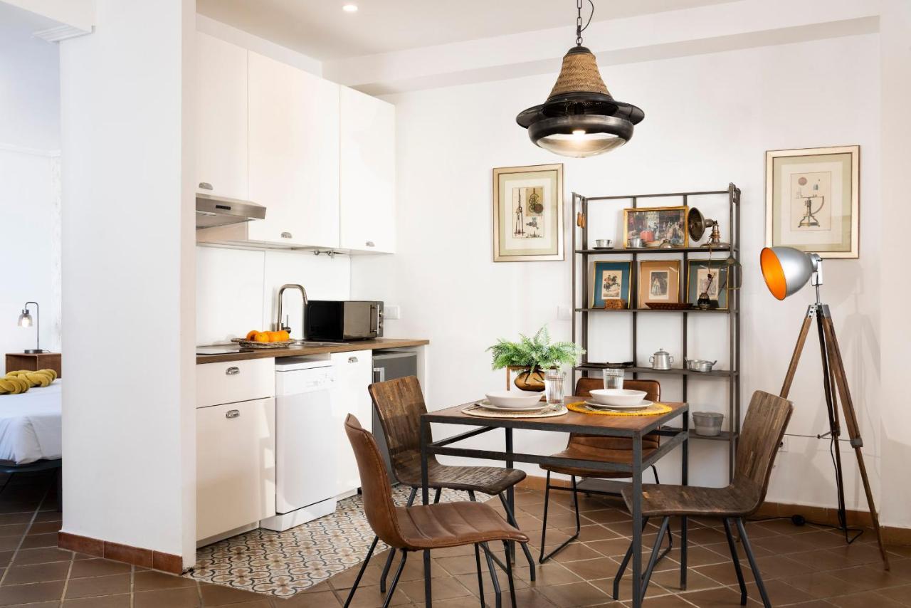 Lepanto Premium Apartments Sevilla Bagian luar foto